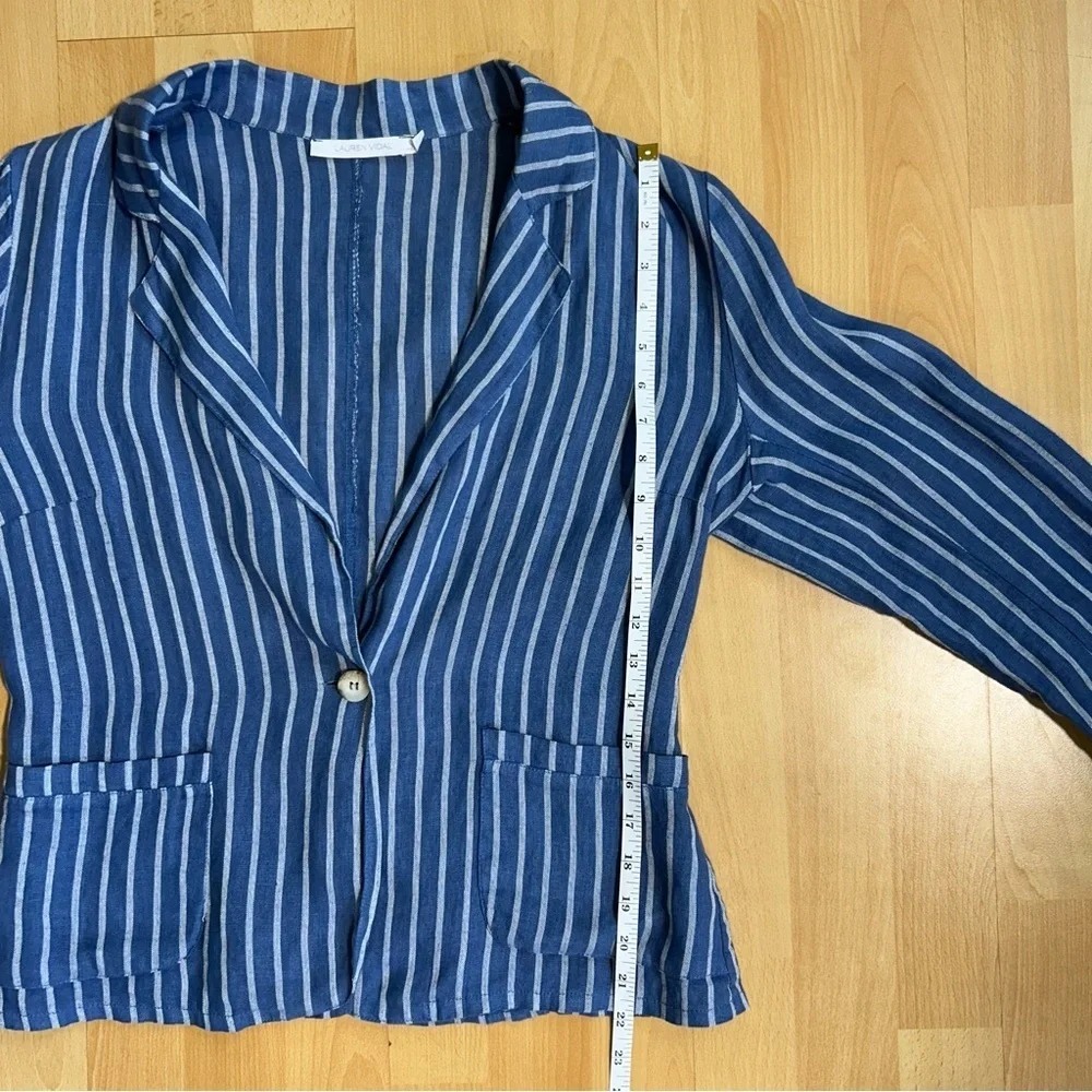 Lauren Vidal Blue and White Striped Linen Blazer Medium Coastal Chic Lightweight